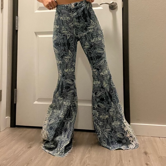 Free People Float On Flares in Printed Paisley - Picture 2 of 4